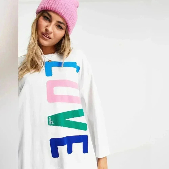 Love Moschino Sweaters - Love Moschino big love logo oversized jumper in white